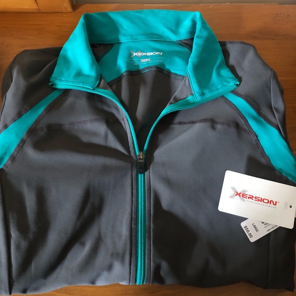 NWT- XERSION Ladies Track Suit Set - Picture 2 of 10